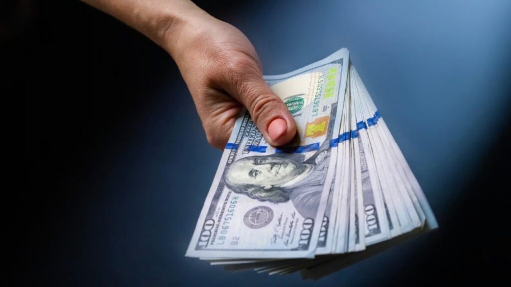 Precio del dólar hoy 27 de octubre de 2026 en México