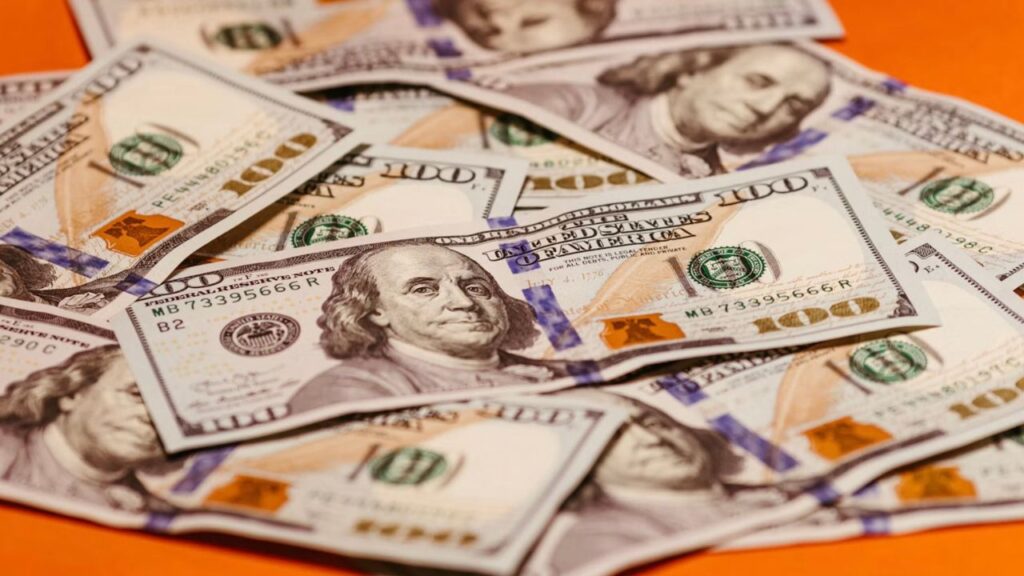 El peso mexicano pierde terreno este 9 de octubre: así amaneció el precio del dólar