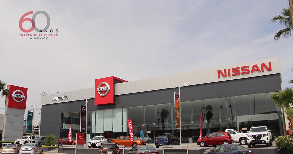  Nissan    años trayendo el futuro a México