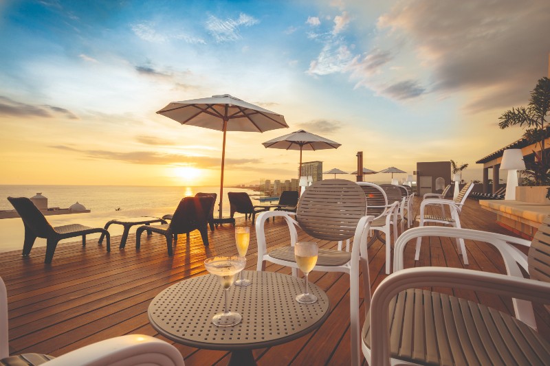 Prepárate para unas vacaciones inolvidables en los diferentes destinos de los hoteles Crown Paradise All inclusive Resort.