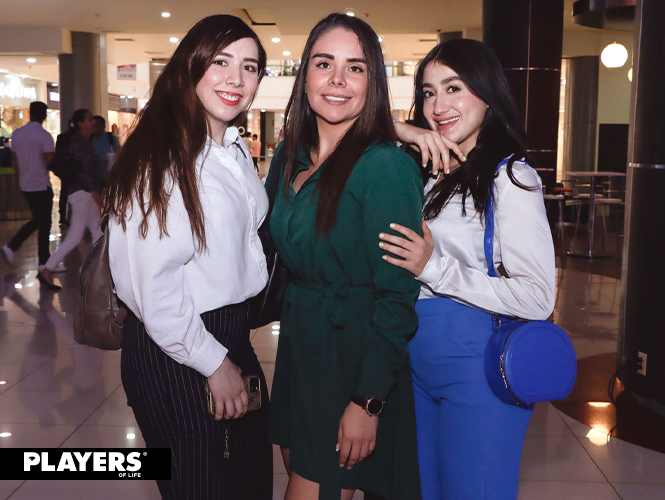 Katherine Cortés, Dinora Molina y Paulina Flores.