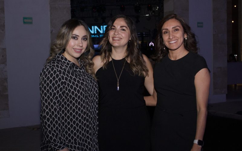 Ana Magallanes, Grethel Romo y Elisa Delgado