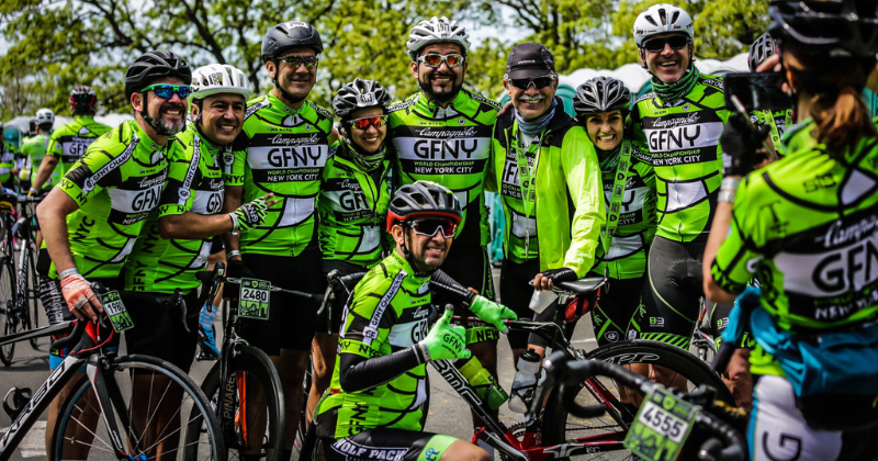 Ciclistas de la carrera GFNY que llegará a Zapopan 2023