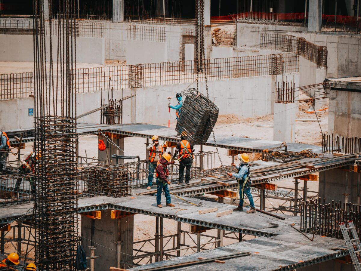 Trabajadores en la las obras de construcción
