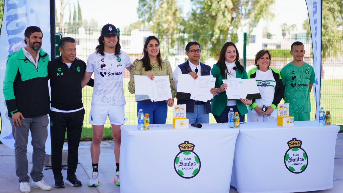 Este miércoles, Club Santos Laguna y Fundación Lala firmaron un acuerdo de colaboración en el marco de la actividad de voluntariado en la Casa del Niño.
