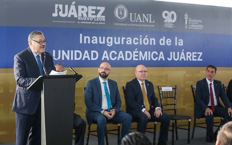 Santos Guzmán López, Rector de la UANL