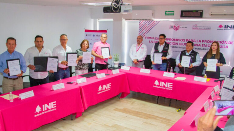 Cámaras empresariales, asociaciones civiles, universidades, colegios de profesionistas y empresas firmaron compromisos con el INE Coahuila.