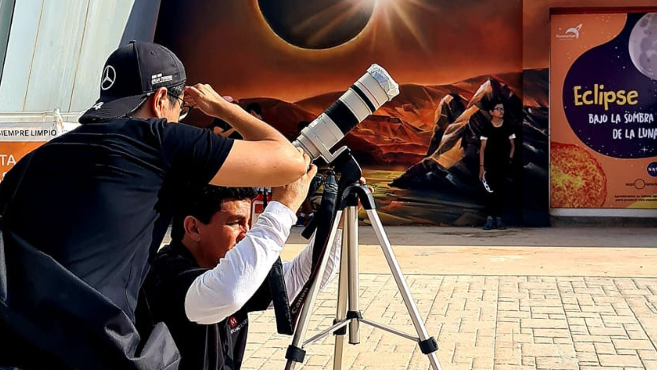 Llegó el 8 de abril y si no quieres perder detalle, aquí puedes ver el eclipse solar 2024 en vivo desde Torreón, con la transmisión oficial.