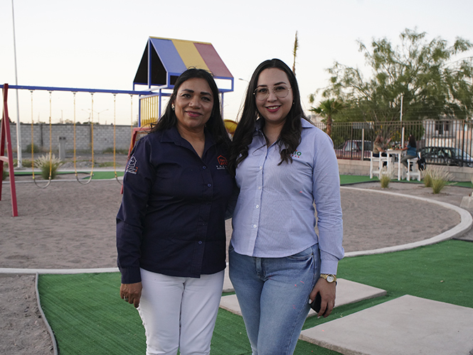 Mayela Lozano y Diana Aguilar.