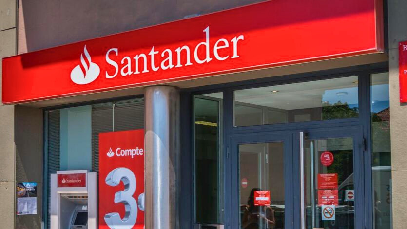 Un hackeo a Santander fue reportado esta semana, afectando a las filiales de por lo menos tres países, de acuerdo con un comunicado.
