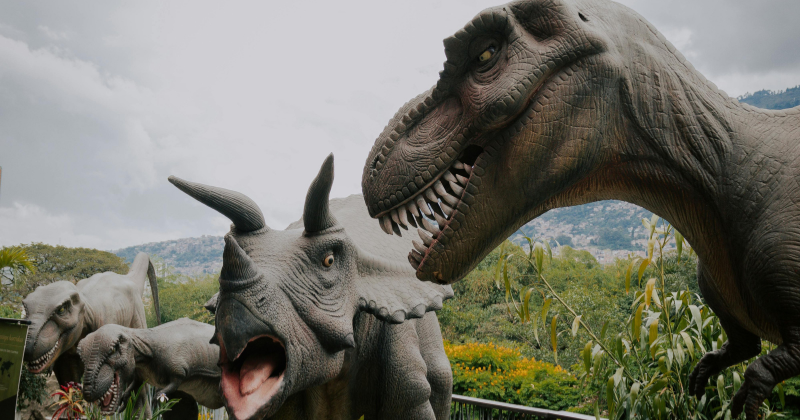 Ejemplo de animatronics de dinosaurios que estarán en Plaza Patria en 2024