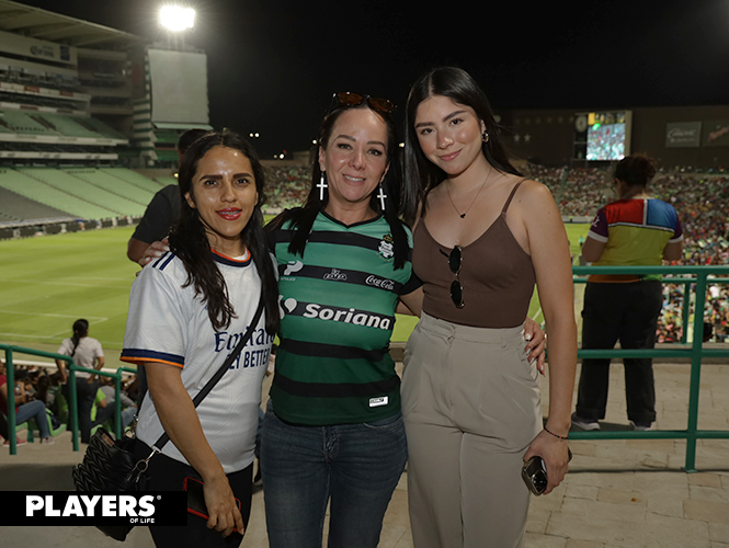 Zuleyma Ramírez, Marcela Sáenz y Wendy González.