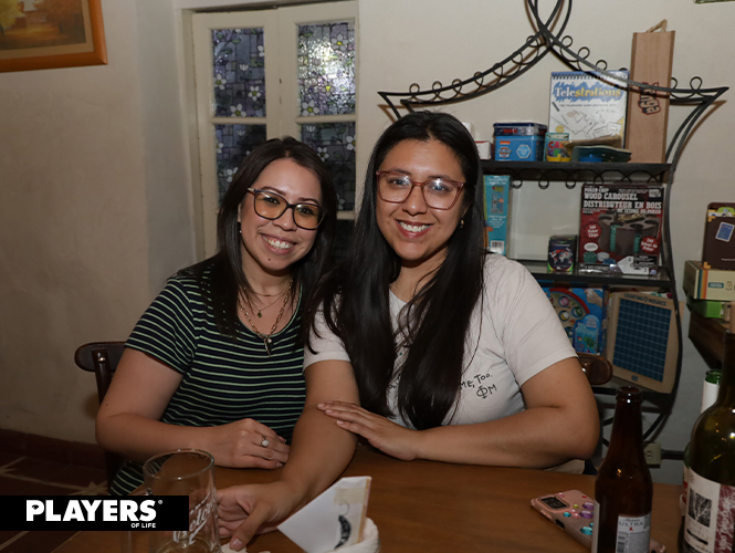 Mónica Adame y Érika Ayala.