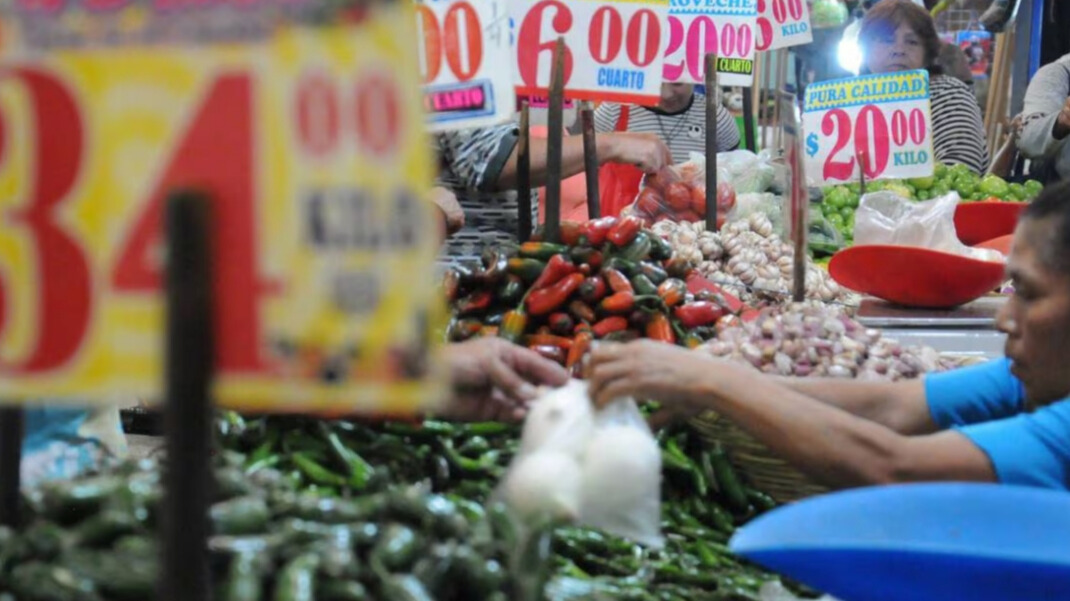 Altos precios de frutas y verduras sorprenden a empresarios en Monterrey