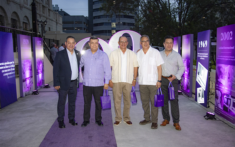 Darío Martínez, Sergio Castillo, Rubén Ruiz, Javier Meza y Erick González