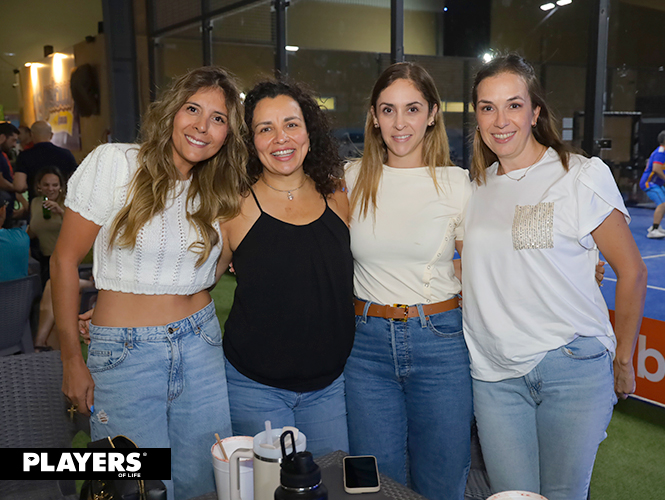 Jackie, Chery, Mariana e Iziar.