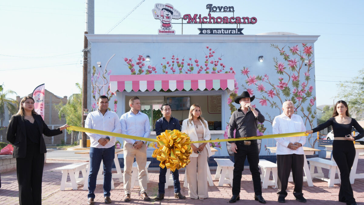 Nueva sucursal del Joven Michoacano en la Plaza del Amor en Gómez Palacio.