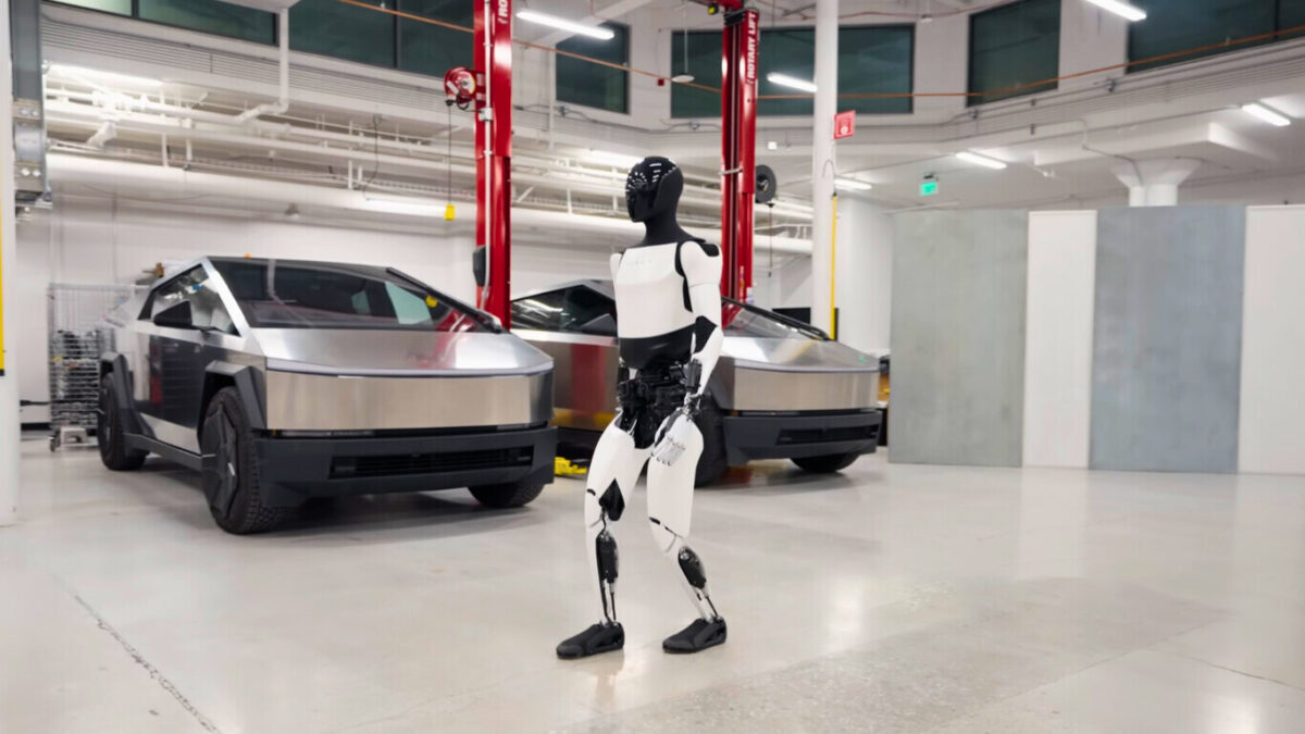 Elon Musk anunció un proyecto de robots humanoides de Tesla, para uso interno de la compañía.