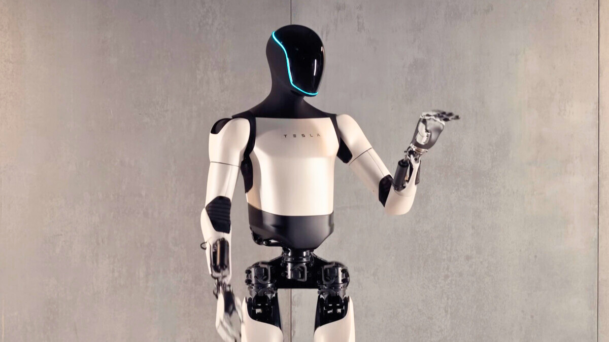 El visionario CEO, Elon Musk, anunció robots humanoides de Tesla para uso interno de la compañía, con miras al próximo año 2025.