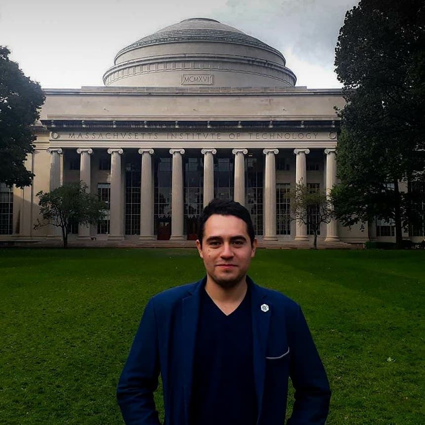 Alan Eduardo Ávila Ramírez, Ingeniero en Bioelectrónica en el KTH Royal Institute of Technology.