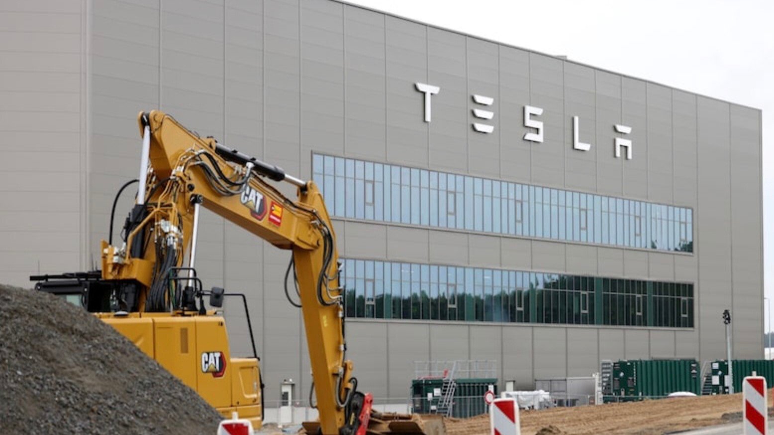 Tesla no ha descartado construir su planta en Nuevo León, solo la puso en pausa hasta que pasen las Elecciones de EU