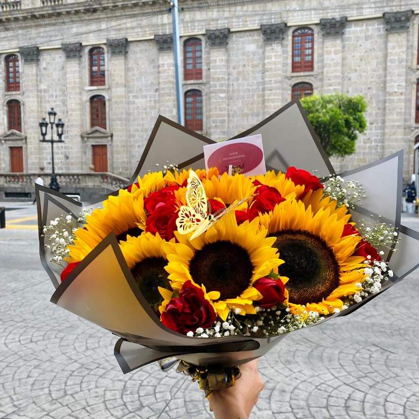 regalar flores amarillas en guadalajara precio y dónde comprar 2024