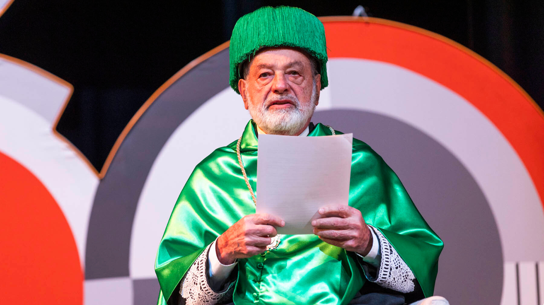 Carlos Slim Helú recibió Doctorado Honoris Causa