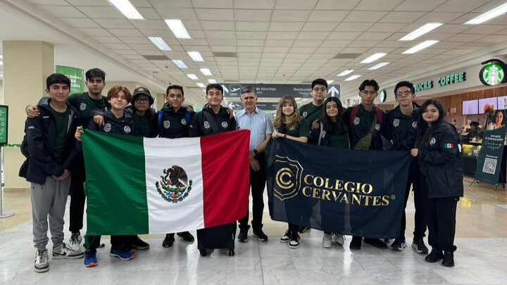 Cerbotics ganan medalla de oro en el First Global Challenge 2024 en Atenas