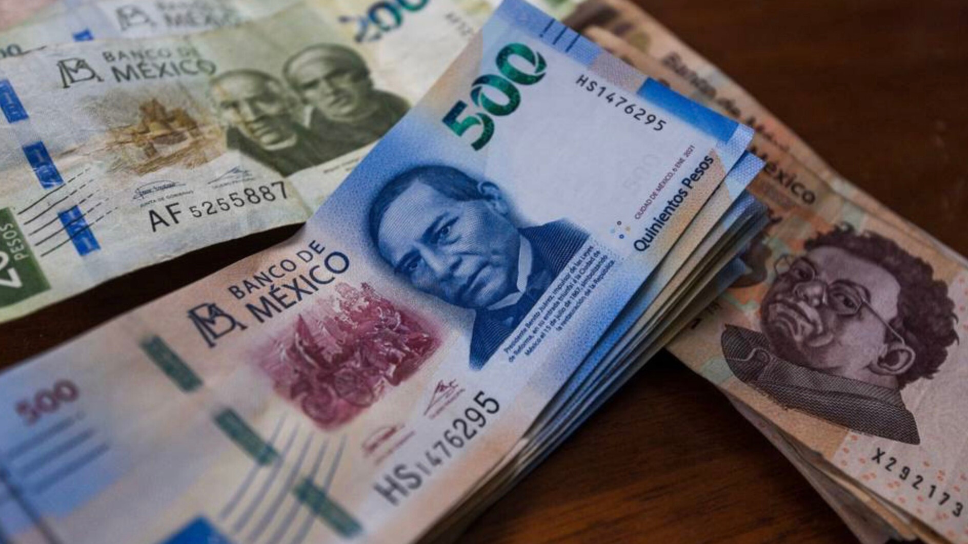 Ante falsificación de billetes y monedas en México, Banxico refuerza medidas de seguridad