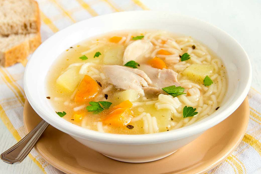 Caldo de pollo