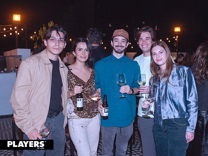 Aldo Brenes, Natalia Curiel, Rodrigo Rosado, Diego Hernández y Sofía Hernández