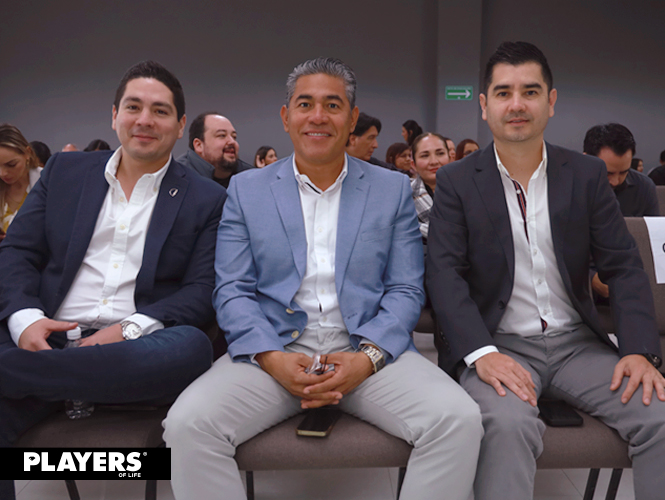 Elías Rodríguez, Álvaro Ramos y Oliver Sifuentes.