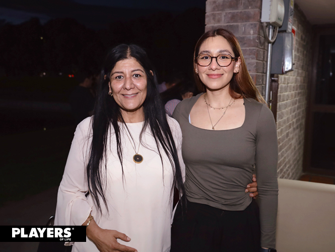 Alma Vara y Gabriela Álvarez.