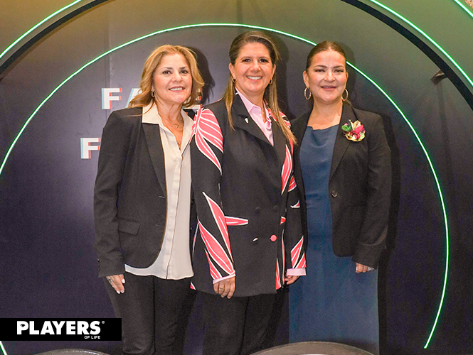 Irma Barrera, Martha Herrera y Eva Lozano