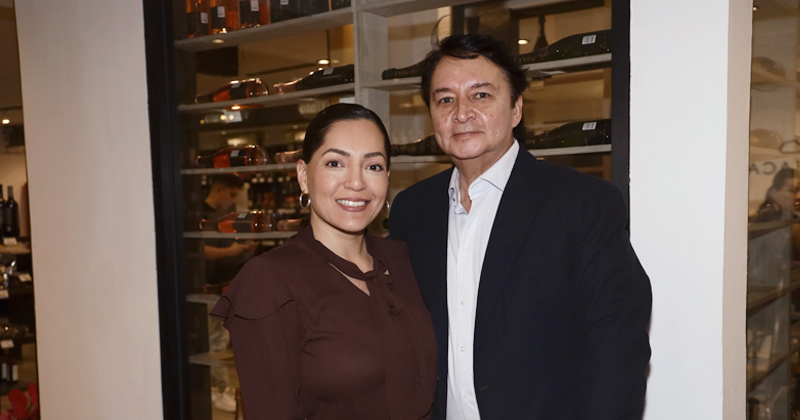 Cinthia Lozano y Pepe Mora.