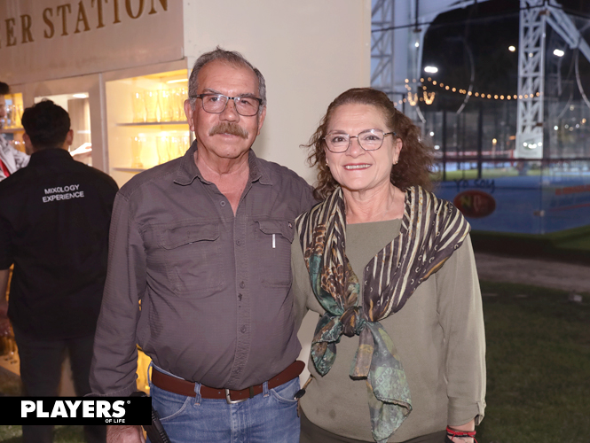 Carlos Guzmán y Charo García.