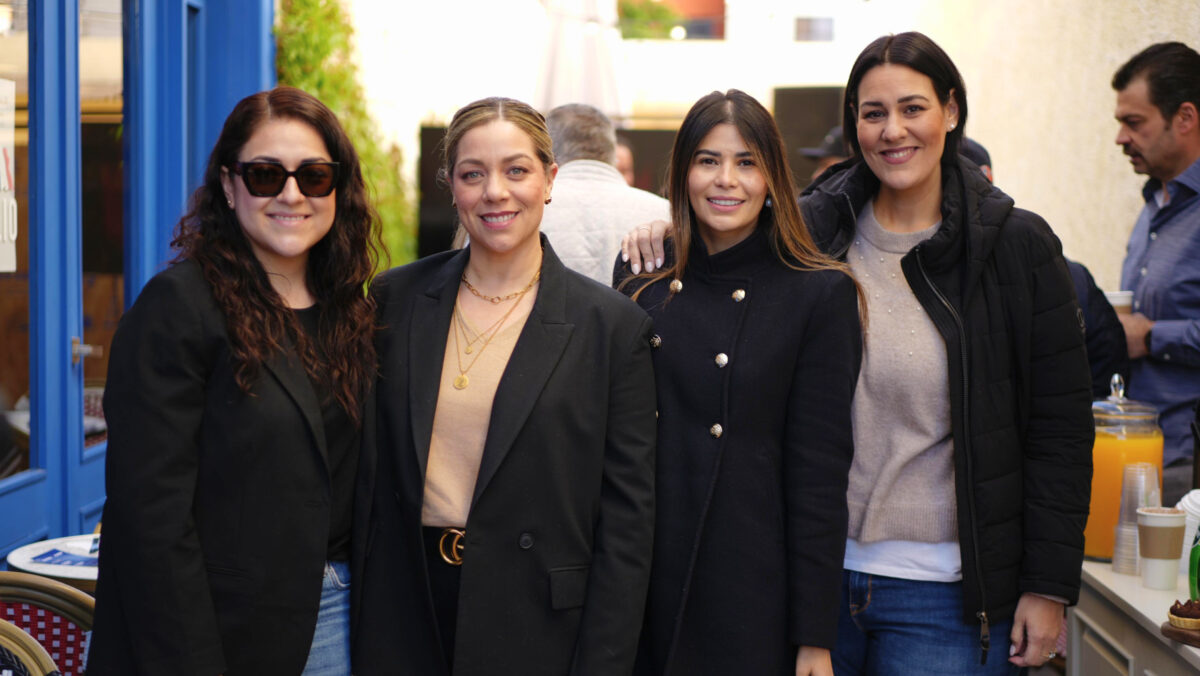 Chery Macías, Belinda Nahle, Priscilla Mourey y Pilar Macías.