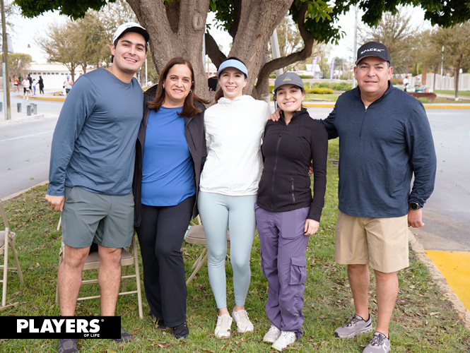 Daniel, Canela, Jimena, Sofía y Daniel.