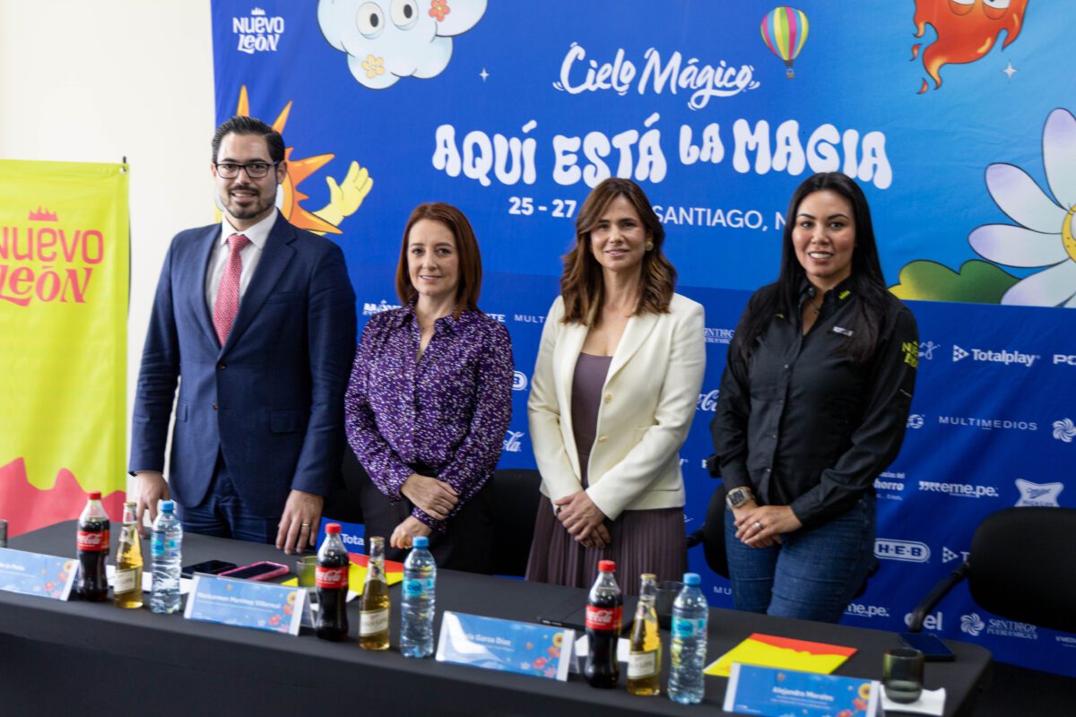 David de la Peña, Maricarmen Martínez, Daniela Garza Díaz y Alejandra Martínez