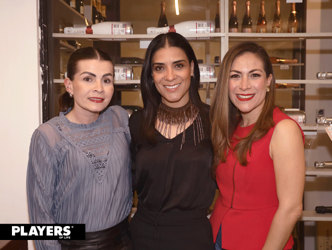 Lizbeth, Mariana y Mónica.