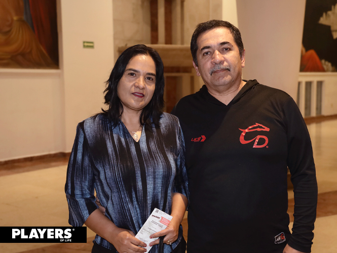 María y Ramón Cervantes.