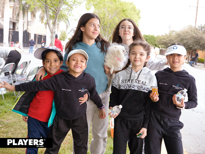 Mirna, Paula, Pablo, Elena, Ximena y Julia.