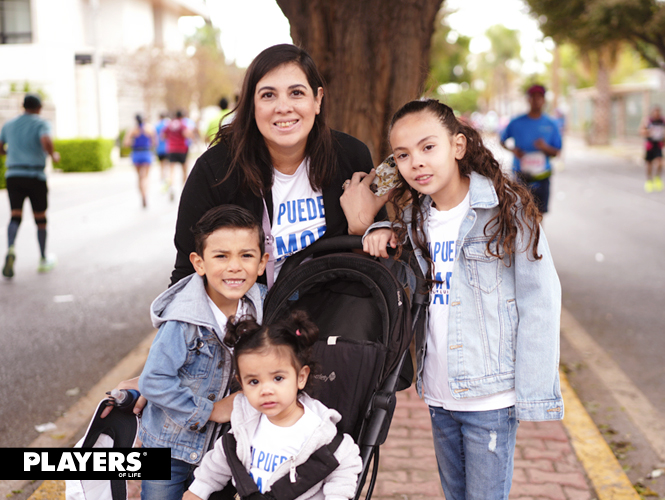 Monse, Luis Andrés, Sofía y Mari Ceci.