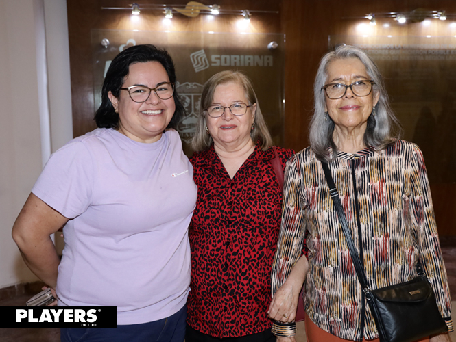 Myrna Salas, Lupita Estrada y Myrna Salas.