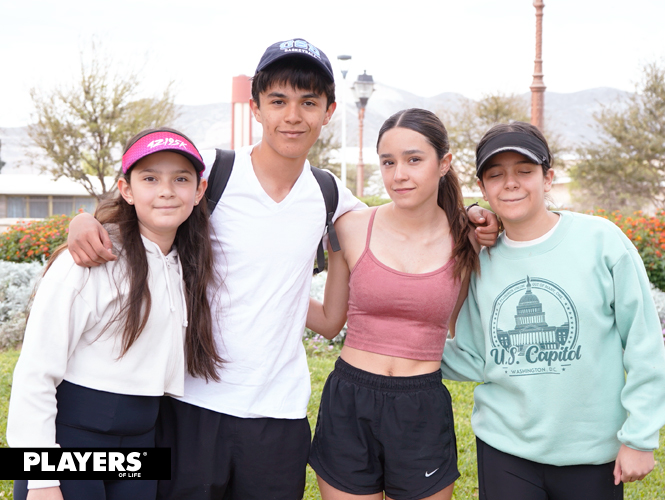 Valeria Betancourt, Enrique Betancourt, Camila Betancourt y Daniela Betancourt.