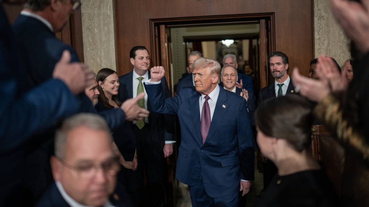 Pese a las críticas en Estados Unidos, Trump no cesa en su idea de aumentar los aranceles. (Foto: @POTUS)