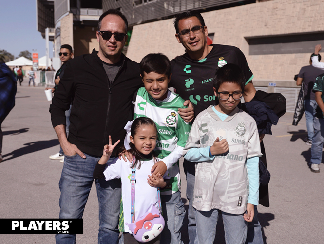 Óscar, Diego, María José, Hugo y Hugo.