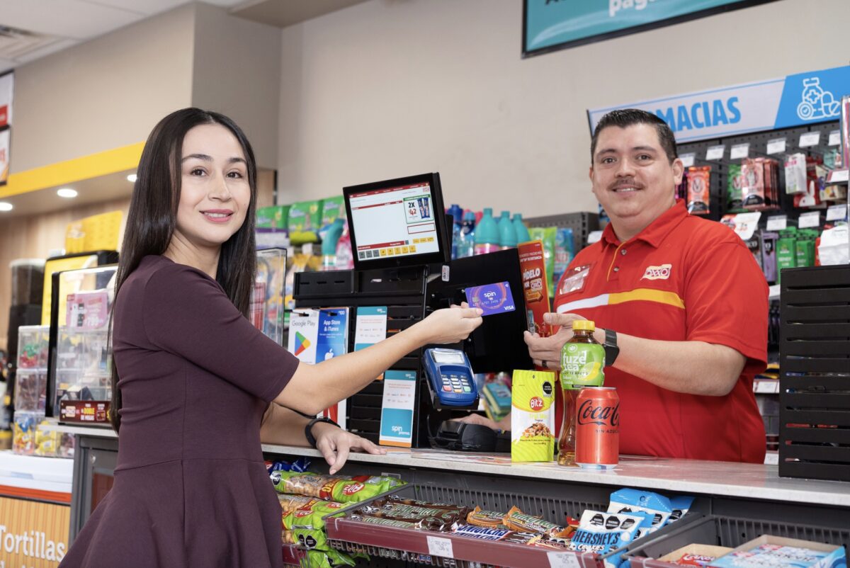 FEMSA cierra 2024 con récord en ingresos y liderazgo en sostenibilidad