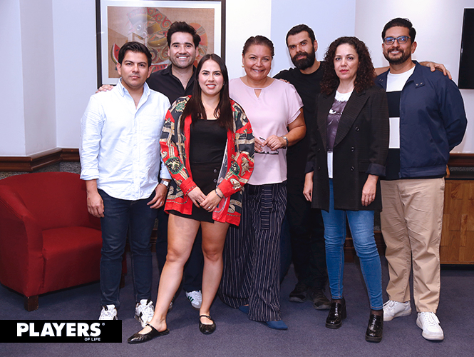 Jorge Humberto, Sam Cepeda, Nancy de la Teja, Mónica Treviño, Majo Mercado, Claudio de Angelis y Fidel Ramírez.