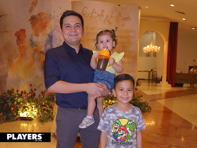 Luis, Lía y Carlos.